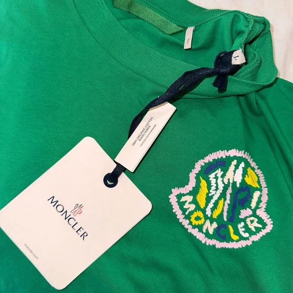Moncler Men's stencil logo t shirt dark green size large